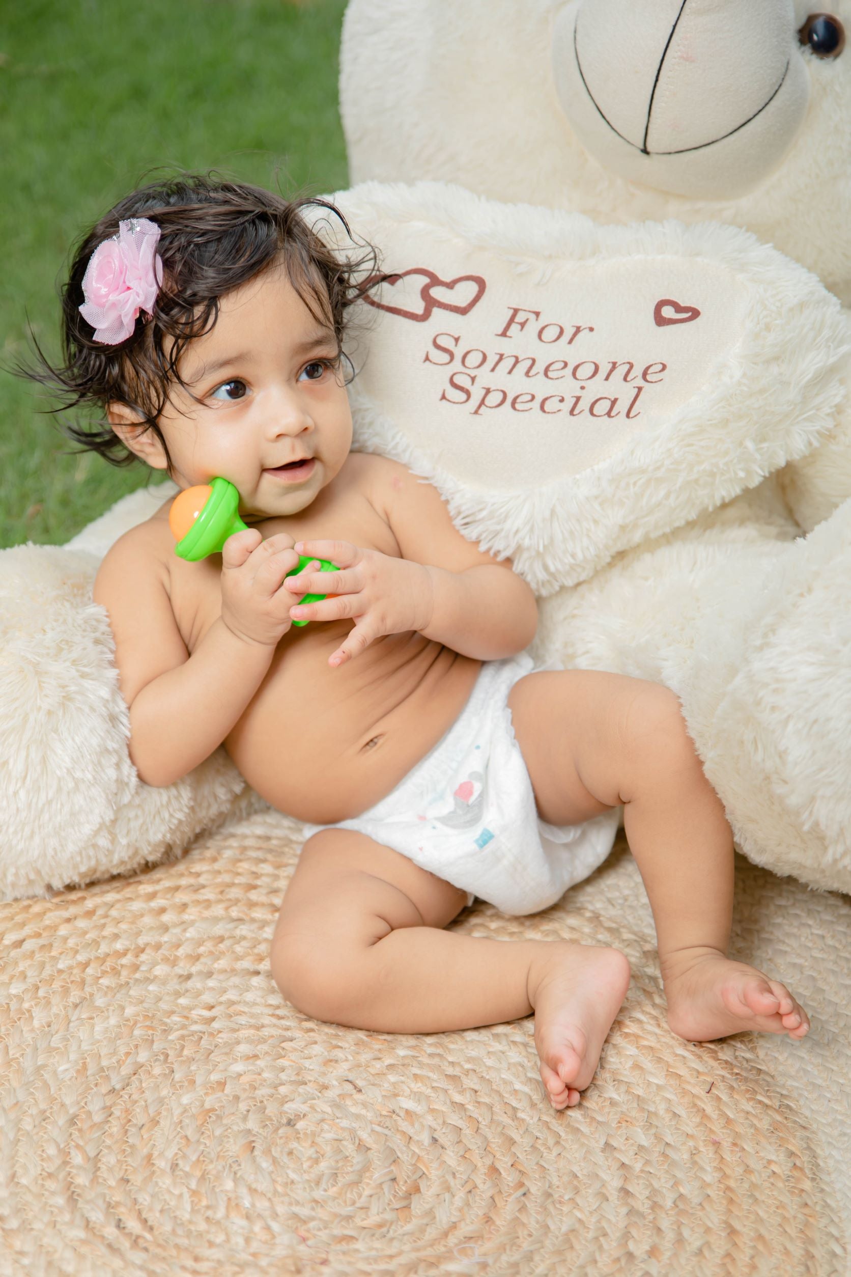 Baby Diaper Cute Seal - Medium - 56 pcs (Pant Type / Pull-ups Type)