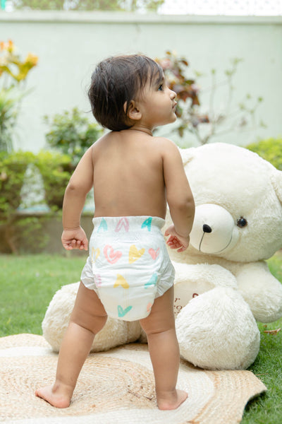 Baby Diaper Cute Seal - Canadian Premium Baby Diapers - Medium - 52 pcs (Tape Type) - M