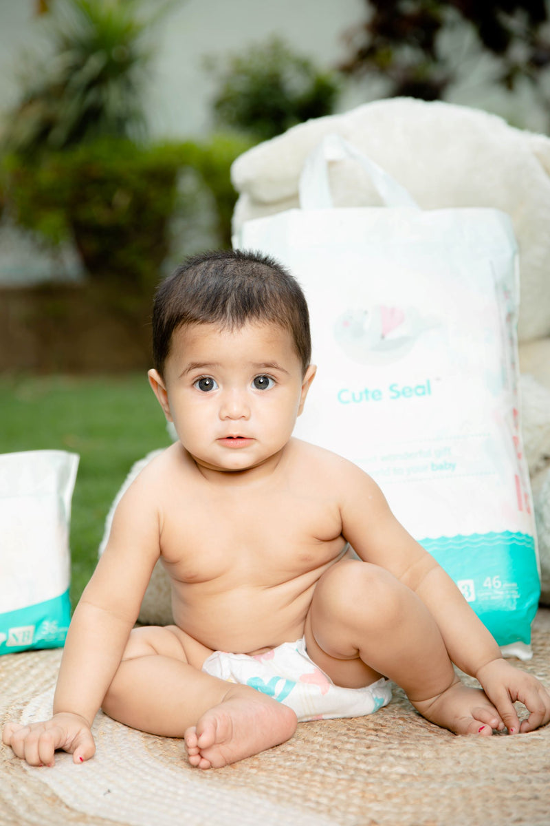 Baby Diaper Cute Seal - Canadian Premium Baby Diapers - Large - 46 Pcs (Tape Type) - L
